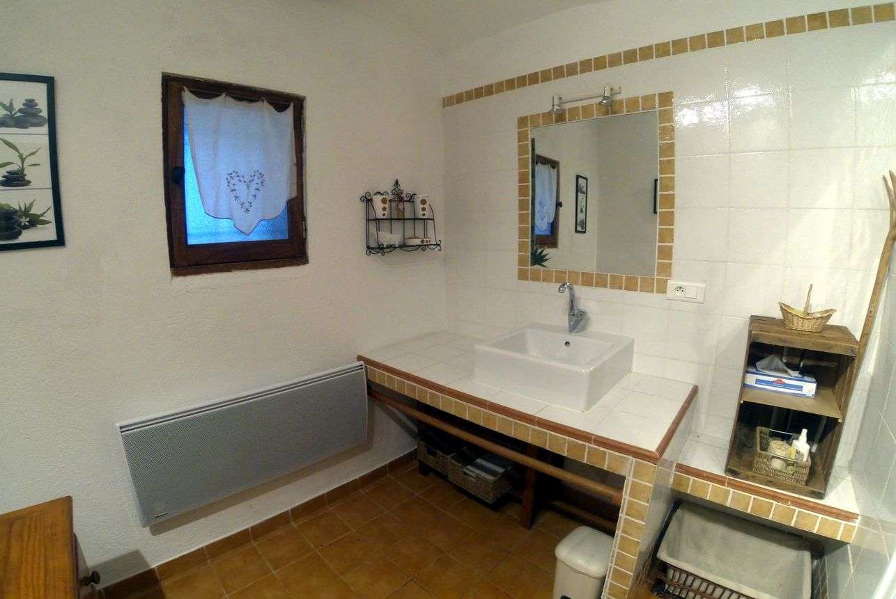 Salle de bain du gite cévenol